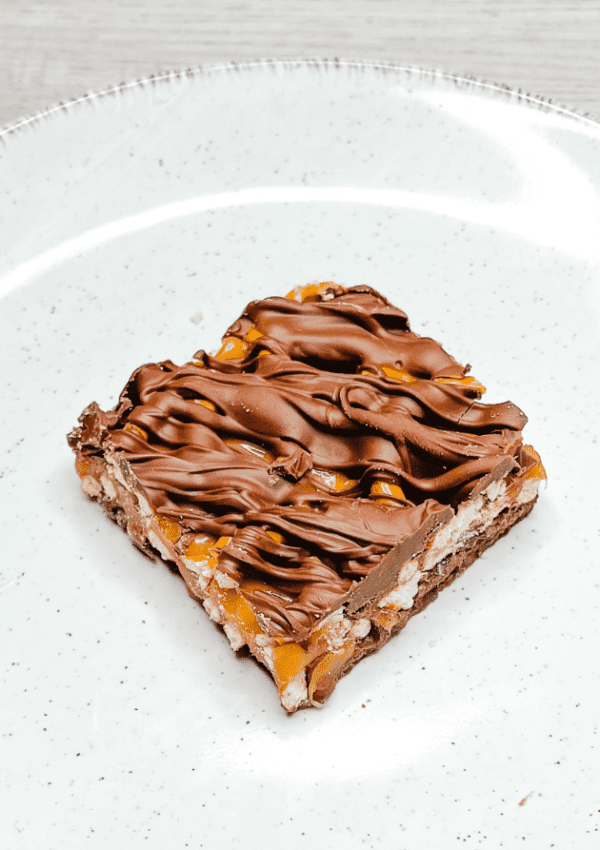 Chocolate Caramel Pretzel Bar